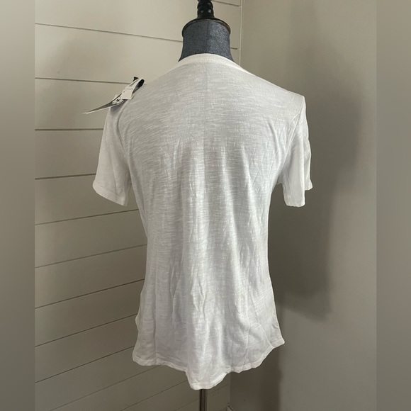 Old Navy Disney Star Wars Tshirt NWT - Picture 2 of 4